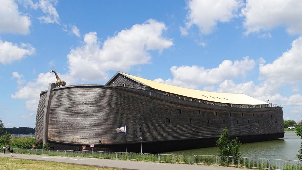 Life-Size Replica of Noah's Ark, Photo, Wikipedia Commons