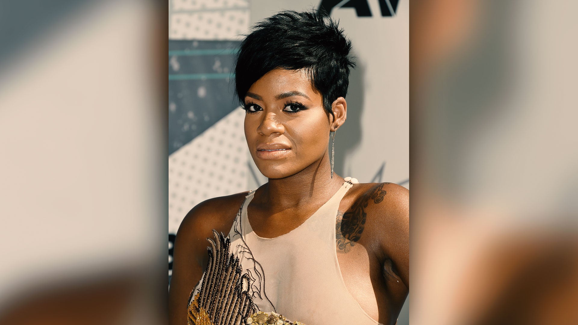 Fantasia Concert Turns into Worship Service, Something Great Happens