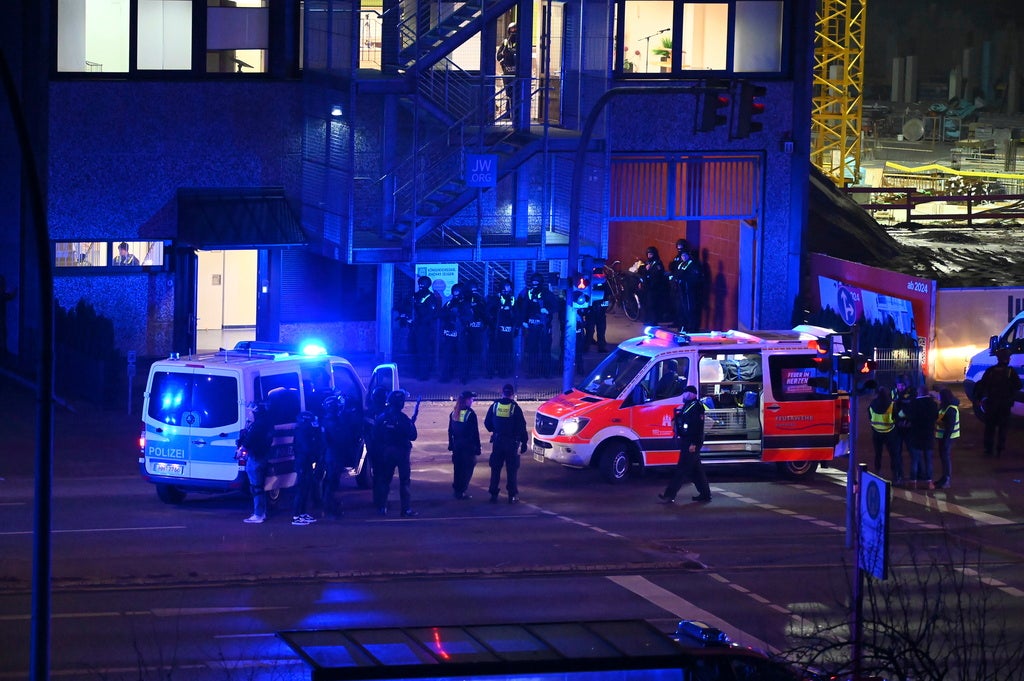 Shooting at Jehovah's Witness Hall in Hamburg, Germany - Casualties Reported