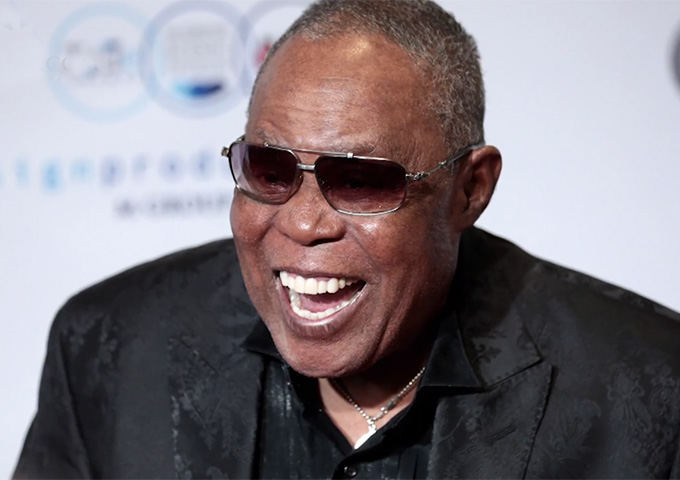 R&B's Sam Moore Talks Career, Faith and Patriotism | CBN.com