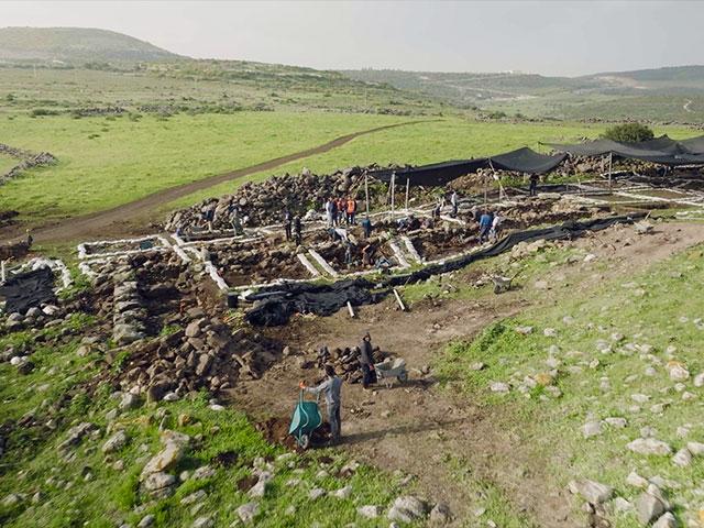 The Israel Antiquities Authority excavations of the Hellenistic-period farmstead. Photograph by Emil Aladjem, Israel Antiquities Authority. The Israel Antiquities Authority excavations of the Hellenistic-period farmstead. Photograph by Emil Aladjem, Israel Antiquities Authority.