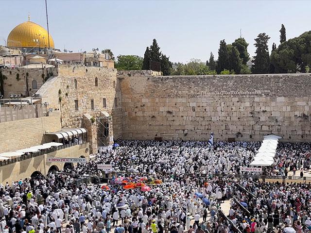 Thousands gather at the Western Wall for the Kohanim Blessing during Passover 2024. Photo Credit: CBN News.