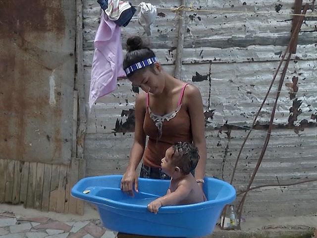 Venezuelan mother and child 