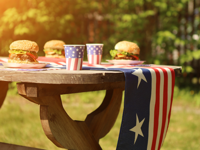 fourth of july picnic table and burgers