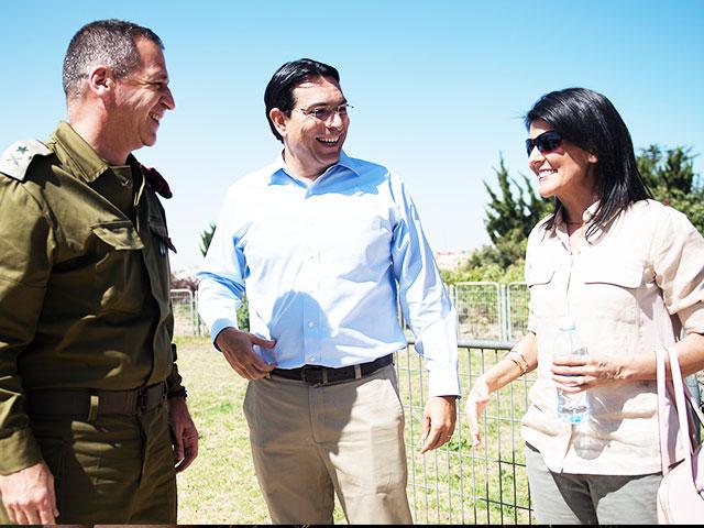 IDF Deputy Chief of Staff Maj. Gen. Aviv Kohavi with US UN Amb. Nikki Haley and Israeli UN Amb. Danny Danon, Photo, IDF