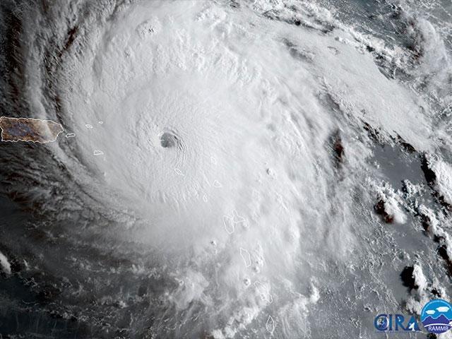 Huracán Irma se desplaza por el Caribe.