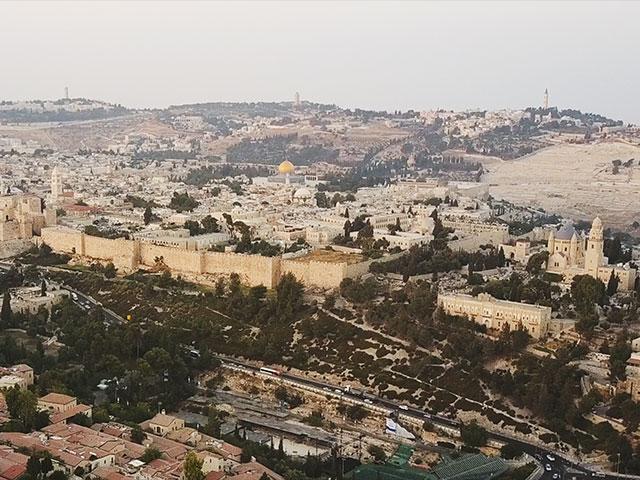 Jerusalem From the Sky, Jonathan Goff