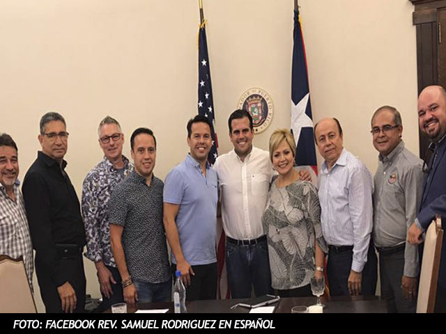 Pastores se reúnen con gobernador de Puerto Rico, Ricardo Roselló.