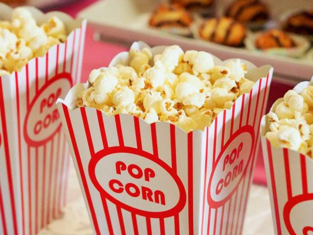 popcorn-movie-party-entertainment-1024x768.jpg