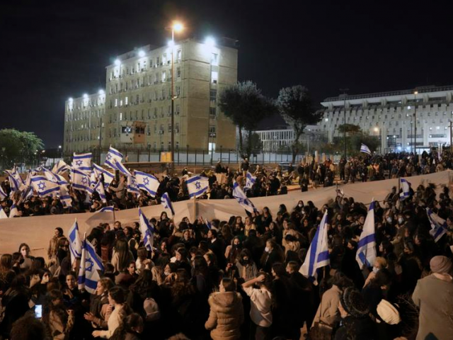 protesta_nacionalistas_judios_asentamiento_ap_foto-_ariel_schalit.png
