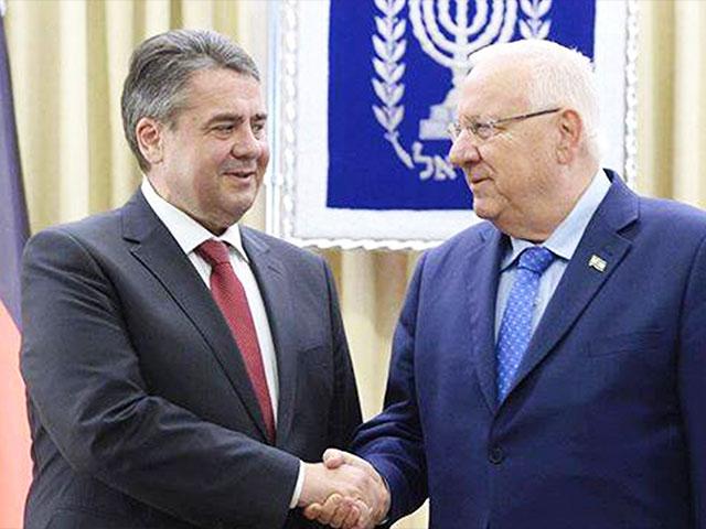 German FM Sigmar Gabriel with Israeli President Reuven Rivlin, Photo, Facebook 