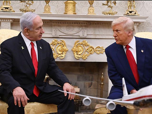 PM Netanyahu with U.S. President Donald Trump at the White House in Washington, D.C. Photo credit: GPO / Avi Ohayon.