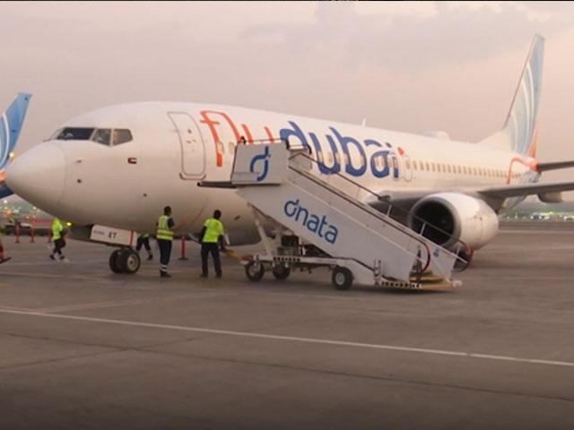 FlyDubai flight No. FZ8194 carried the UAE’s first Israeli tourists to Dubai on Nov. 8. Photo screenshot of AP Video.   