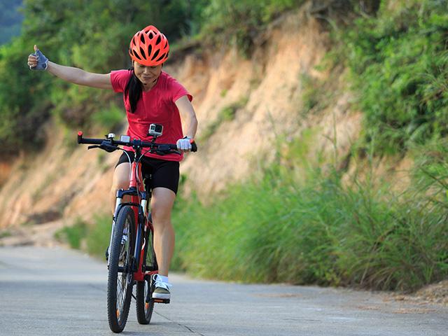 woman-cyclist-bike_si.jpg