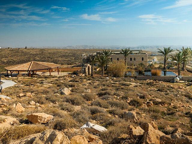 Israeli Farmers Are Bringing The Bible To Life In Biblical Judea | CBN News