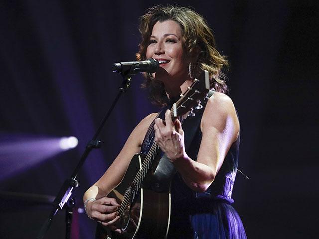 Amy Grant Has Open Heart Surgery To Fix Heart Condition Cbn News