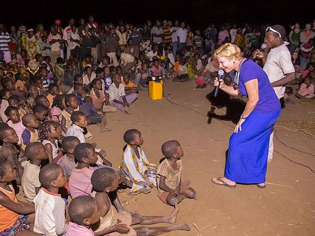 Praying for Peace&#39;: Heidi &amp; Rolland Baker Staying in Mozambique Despite  Nearby Violence | CBN News