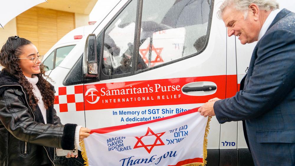 Franklin Graham and Samaritan&#039;s Purse Dedicated 14 Ambulances to Fallen Medics in Israel. Photo Credit: Courtesy of Samaritan&#039;s Purse.