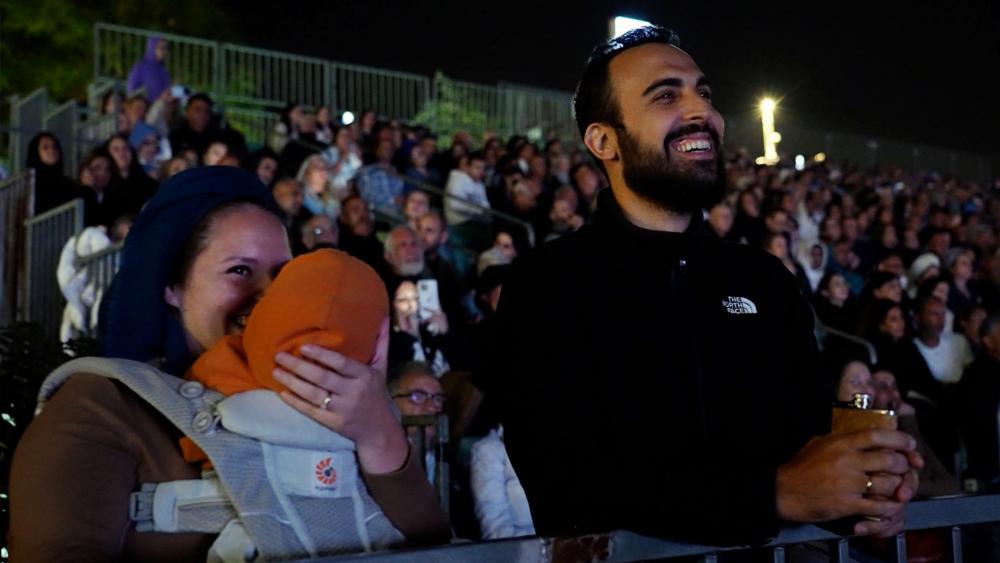 The Light to the Families Foundation is an Israeli organization supporting the parents and siblings of fallen soldiers. Photo Credit: CBN News.