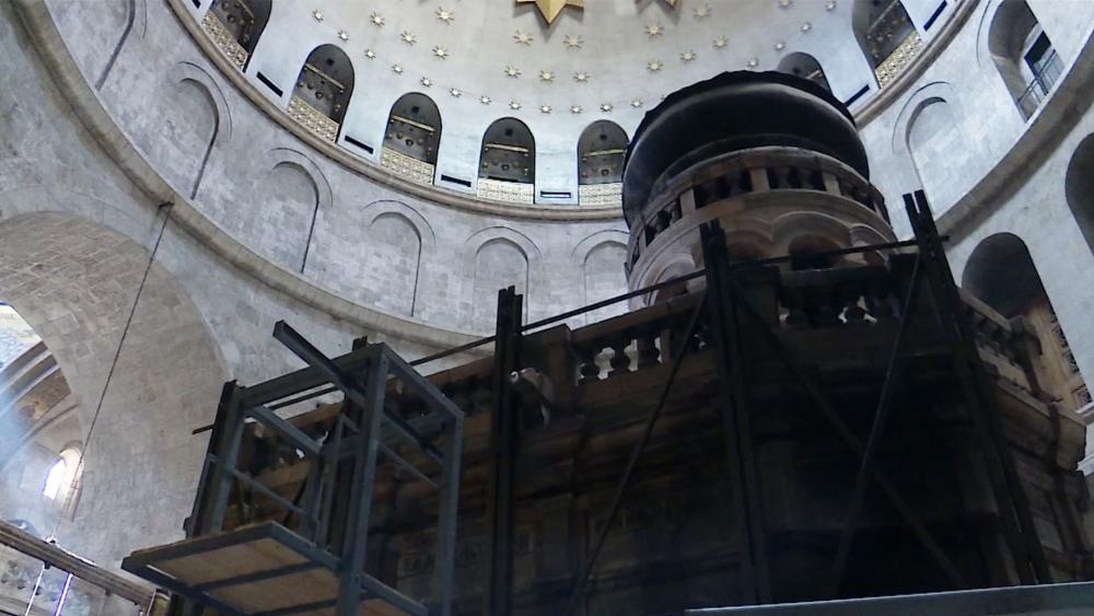 Repairs on Church of the Holy Sepulcher, CBN News image, Jonathan Goff