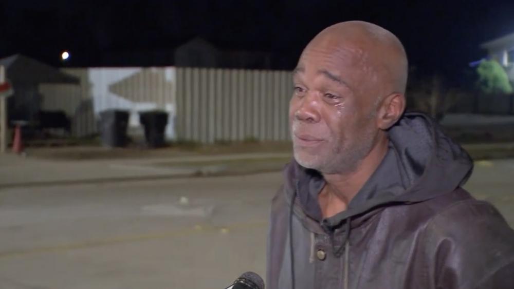 Homeless Man Pulls Texas Police Officer from Burning Car After Pileup, but That’s Not the End of the Story