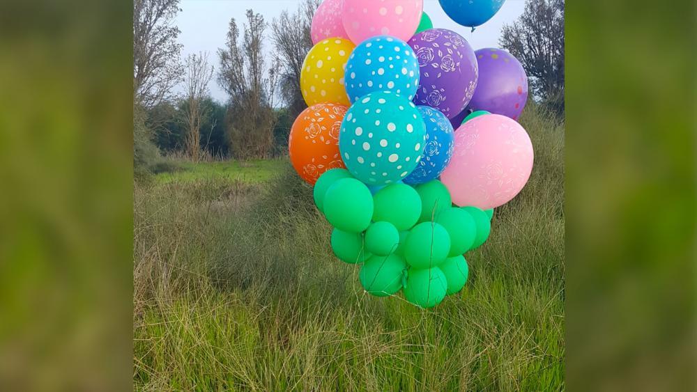 incendiaryballoonsisrael2_hdv.jpg