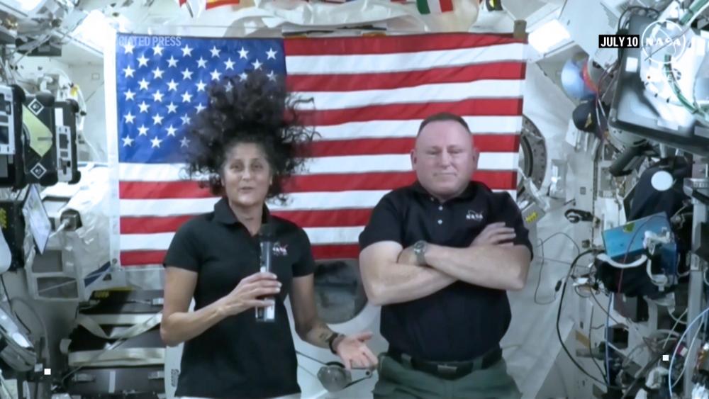 NASA Astronaut Barry Wilmore and test pilot Suni Williams 