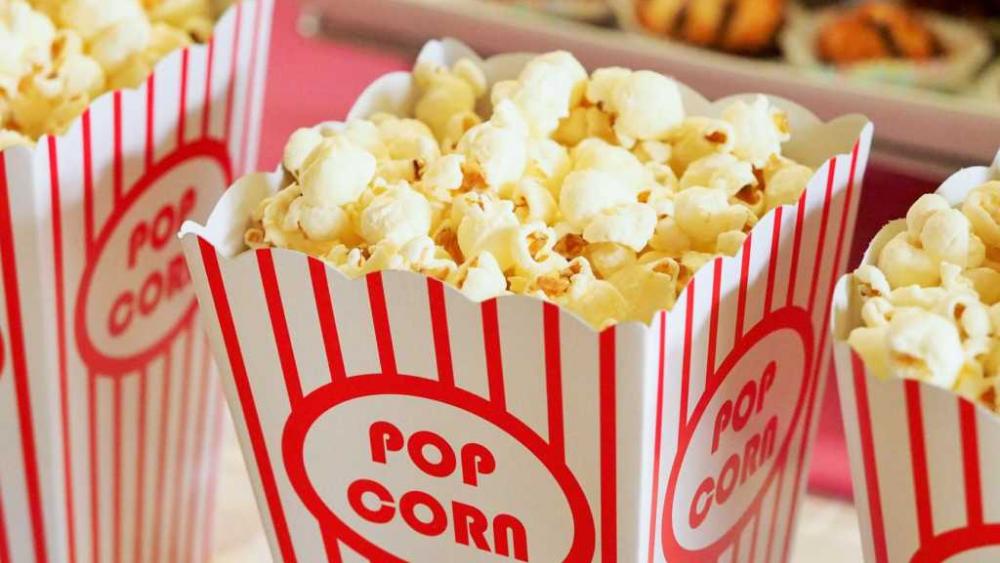 popcorn-movie-party-entertainment-1024x768.jpg