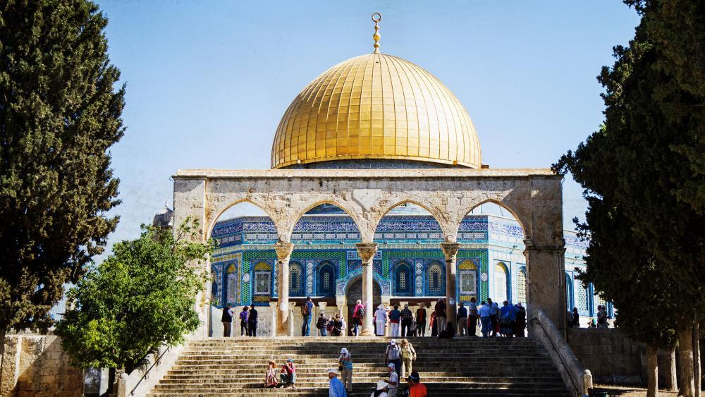 Activists Say Jewish Pilgrims Visited Temple Mount More than 50,000 Times Over Past Year