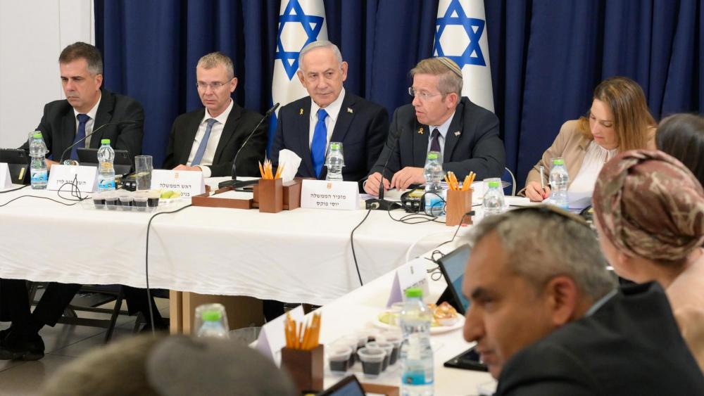 Prime Minister Benjamin Netanyahu delivers remarks at the opening of the government meeting in Jerusalem, September 21, 2025. Photo credit: Ma’ayan Toaf, GPO.