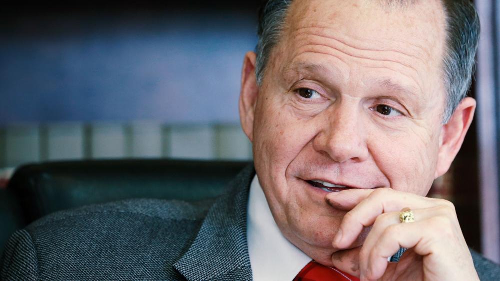 Ala Chief Justice Roy Moore Finding Unlikely Support In Legal Woes
