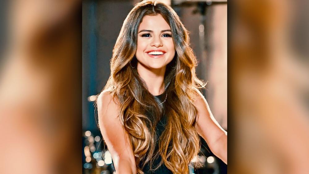 selena gomez says she is closer to her church friends these days and is spending less time with the hollywood crowd - selena gomez live instagram followers